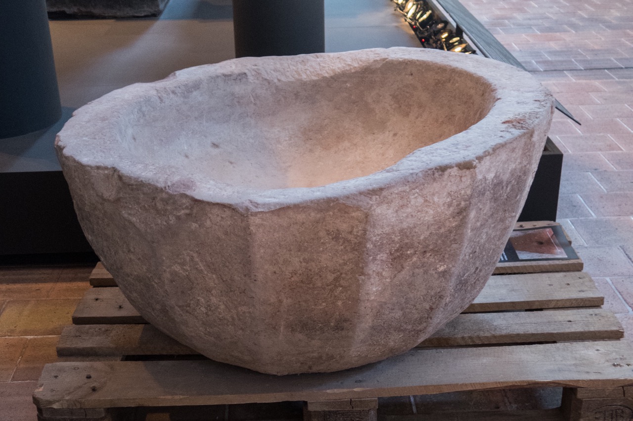 Taufbecken, 15./16. Jh., möglicherweise aus der Barfüsserkirche