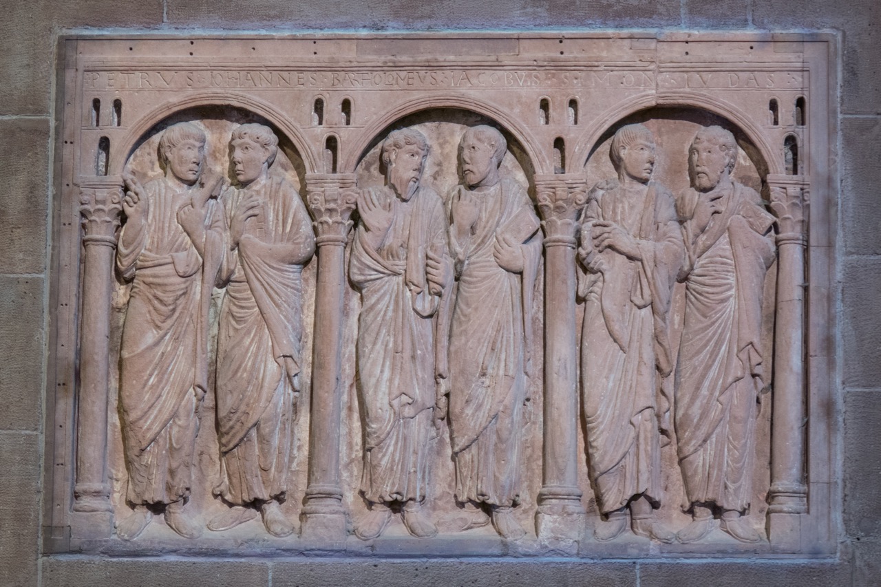 Apostelrelief