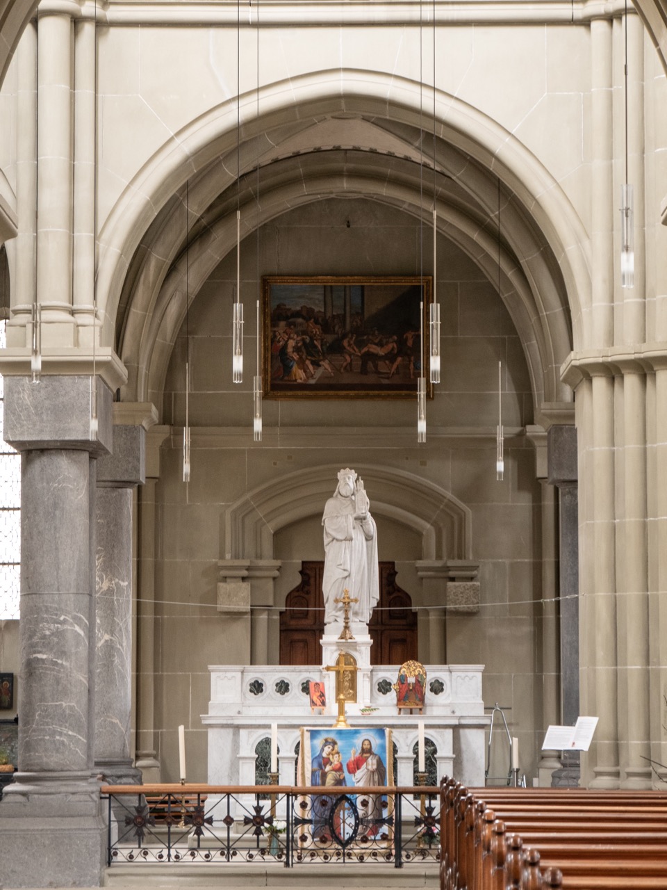 Altar im südlichen Seitenschiff