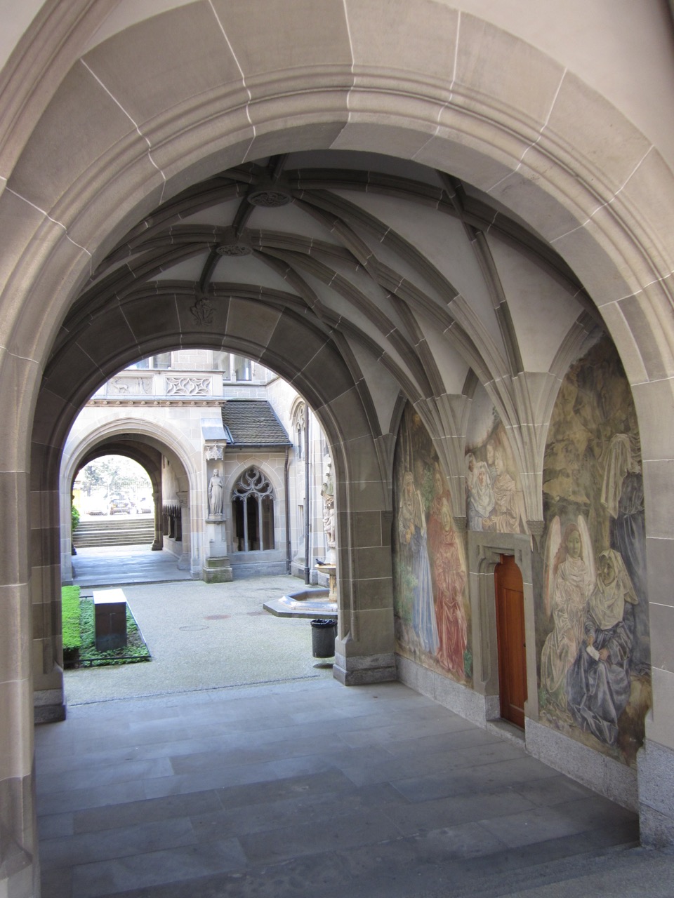 Blick in den Kreuzgang