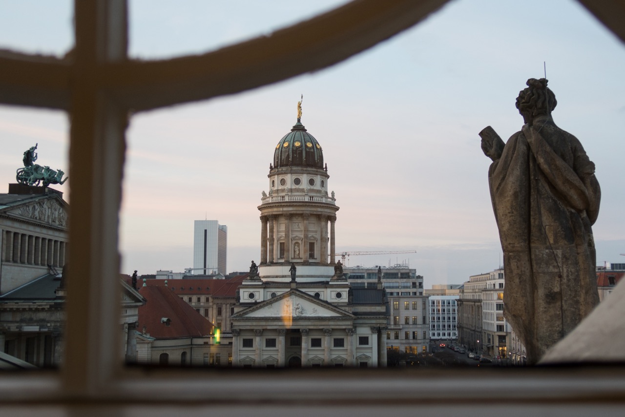 Blick auf den Französichen Dom aus dem Deutschen Dom