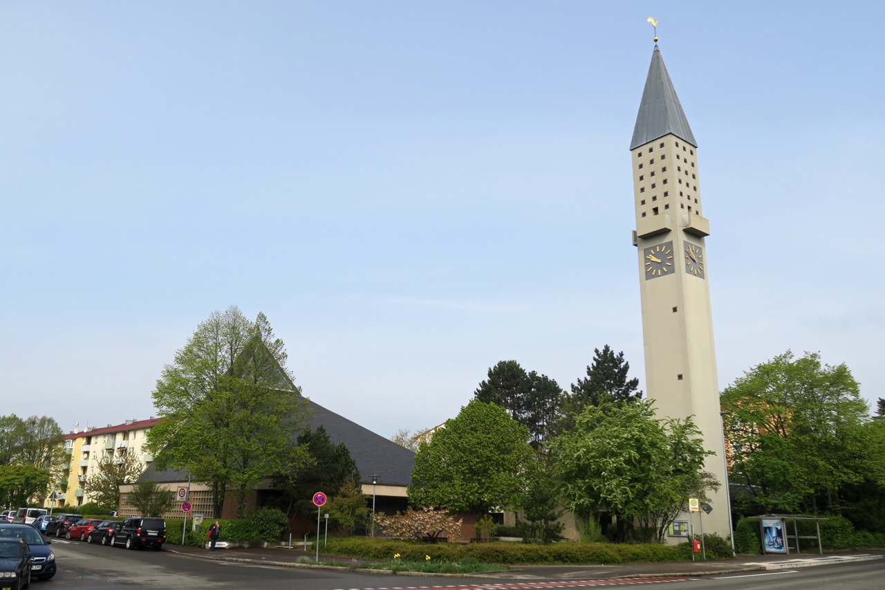 Paul-Gerhardt-Kirche, Außenansicht
