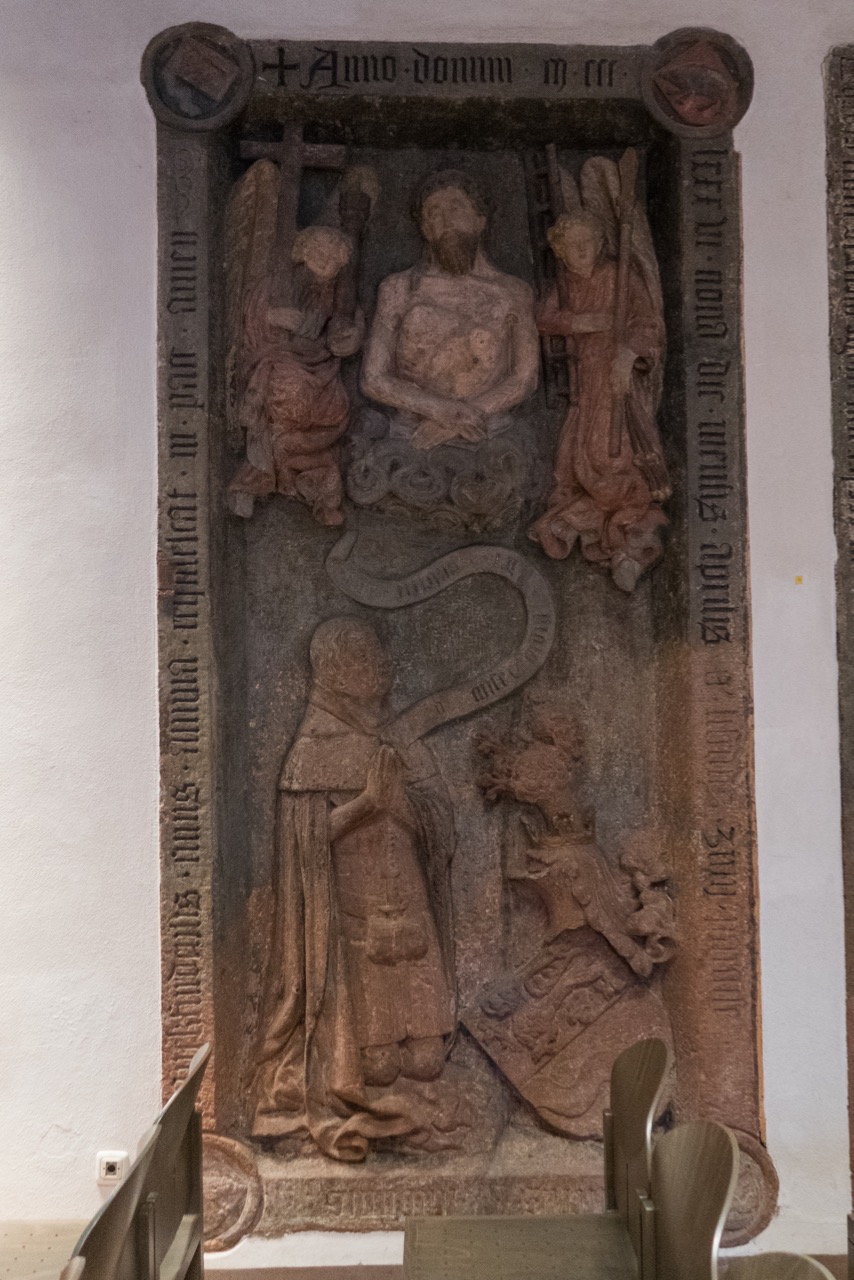 Grabdenkmal des Siegfried zum Paradeis († 1386)