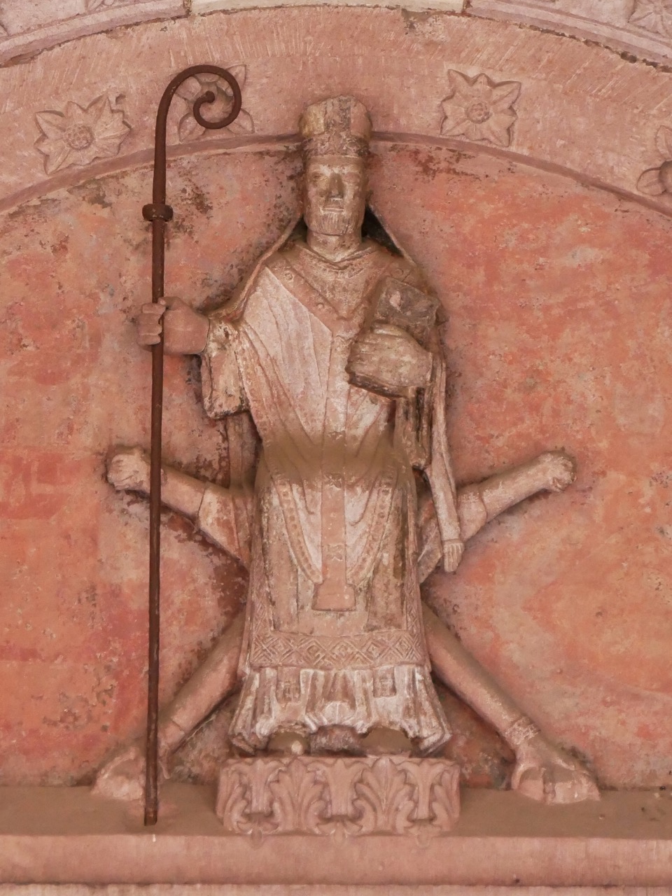 Spätromanische „Segenstür“, Abbild des hl. Nikolaus
