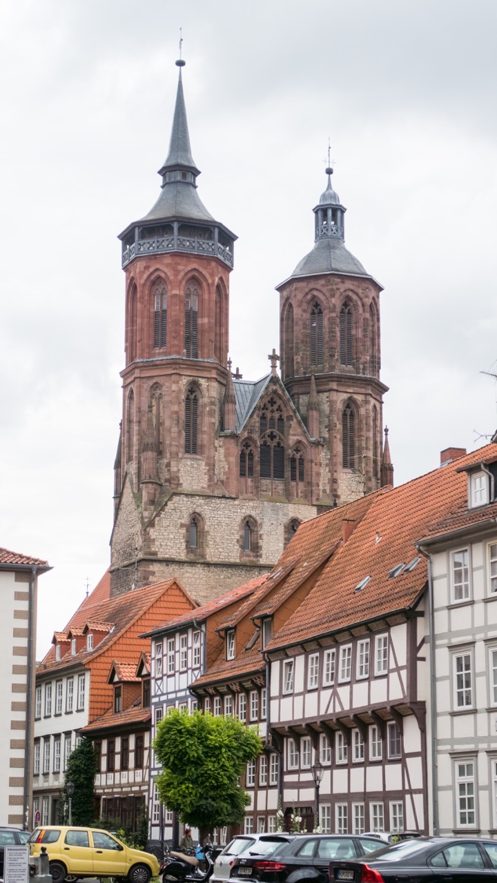 Außenansicht von Westen aus der Paulinerstraße