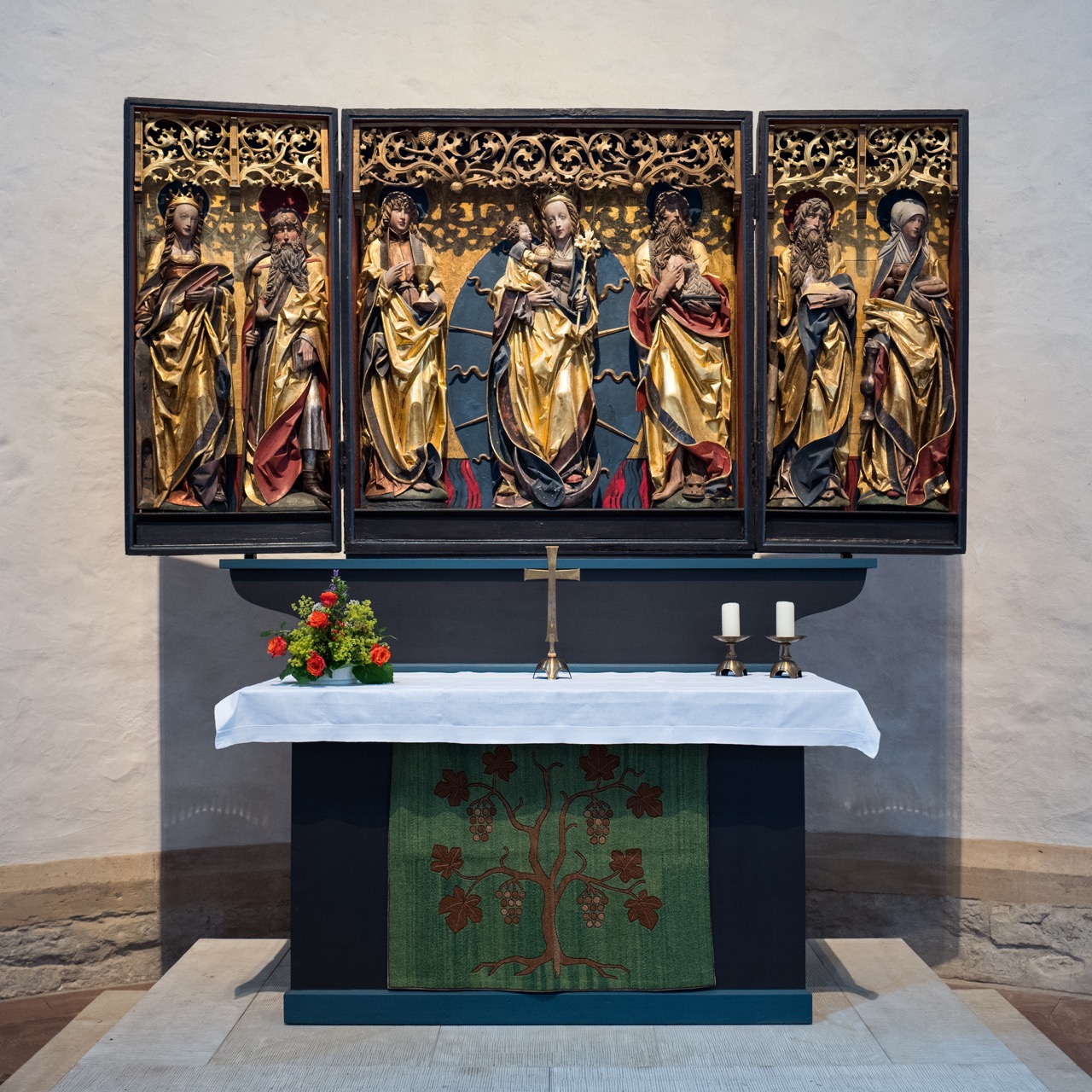 Westchor, Altar mit Johannesretabel (um 1520)