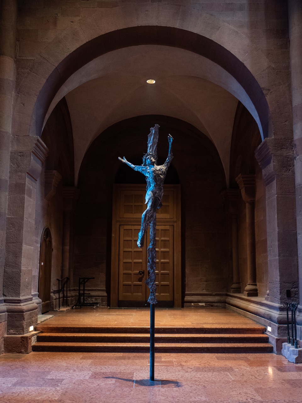 Christus-Kreuz von Karlheinz Oswald, 1998