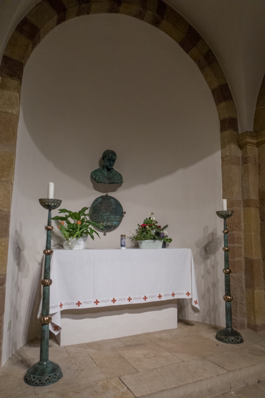 Altar der Taufkapelle, Edith Stein gewidmet