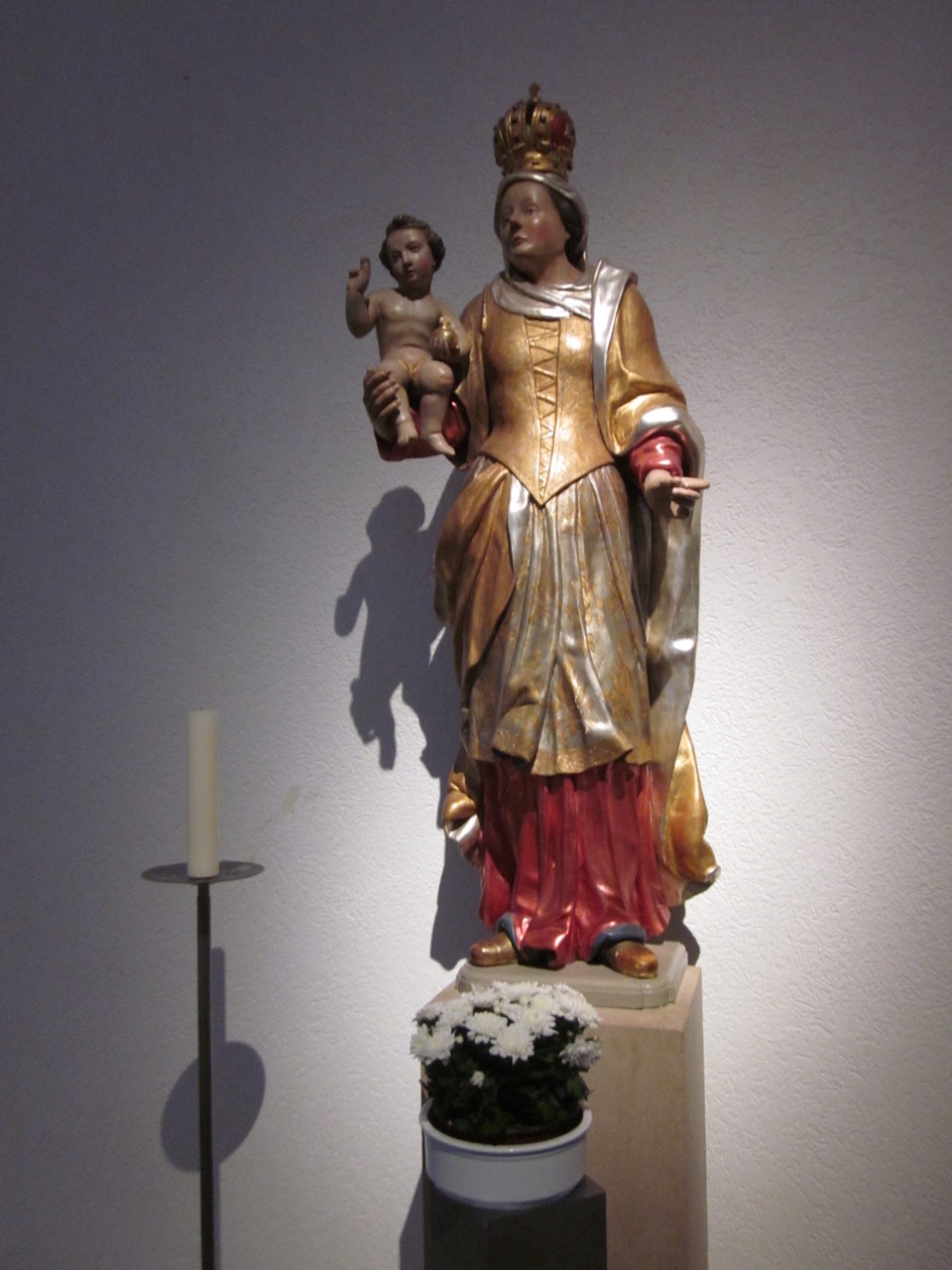 Mutter-Gottes-Statue (18. Jh.)
