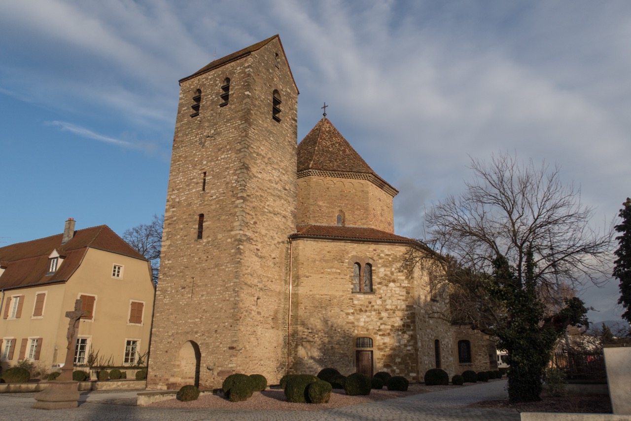 Abbatiale Saints Pierre et Paul, Außenansicht