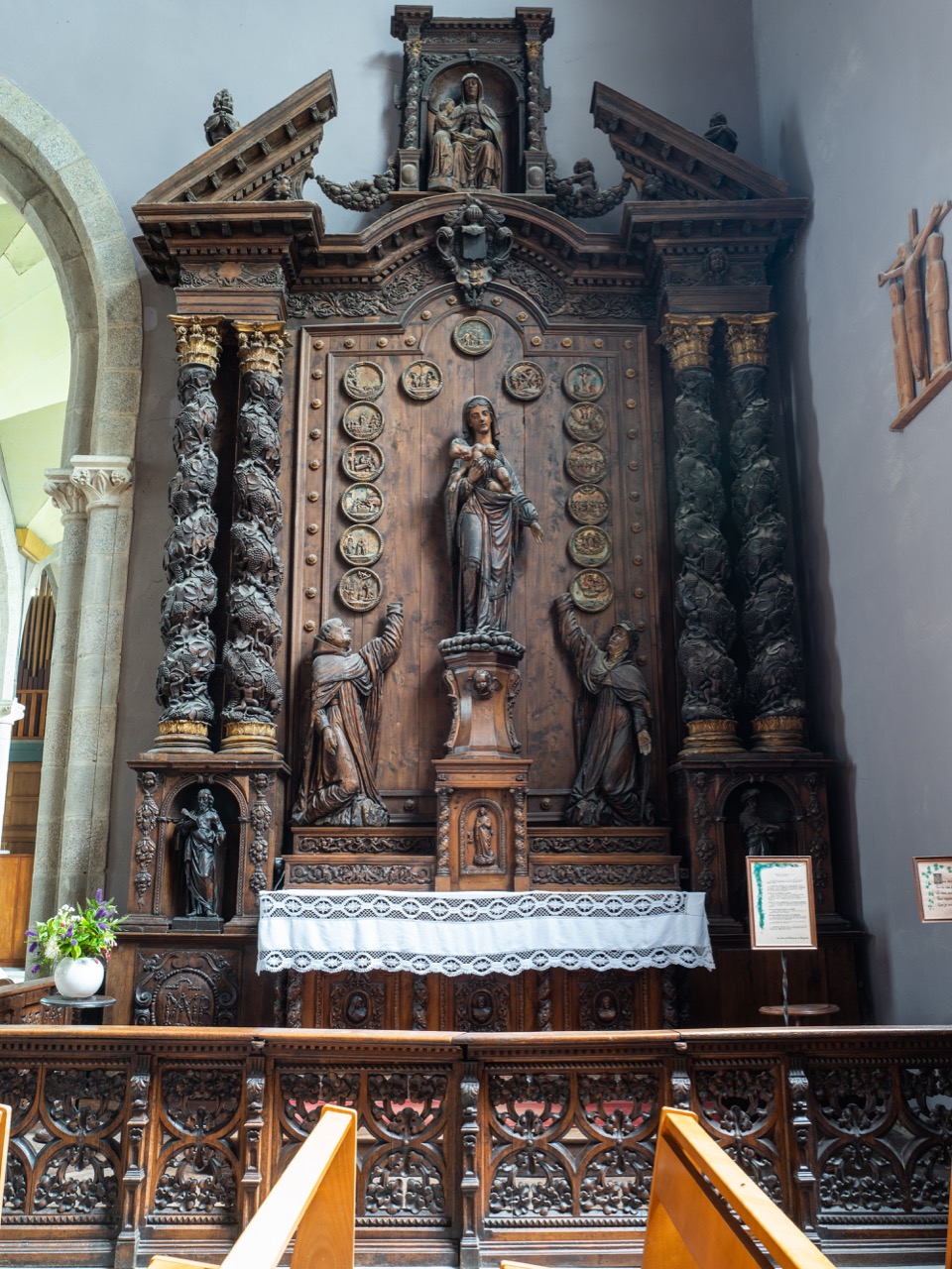 Marienaltar (südliches Querhaus)
