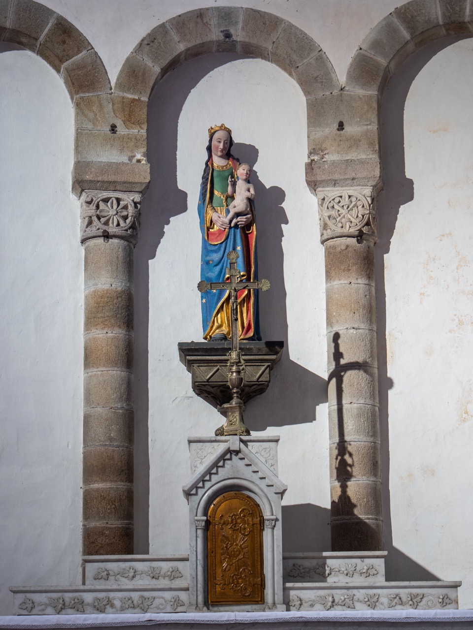 Marienstatue (um 1400)