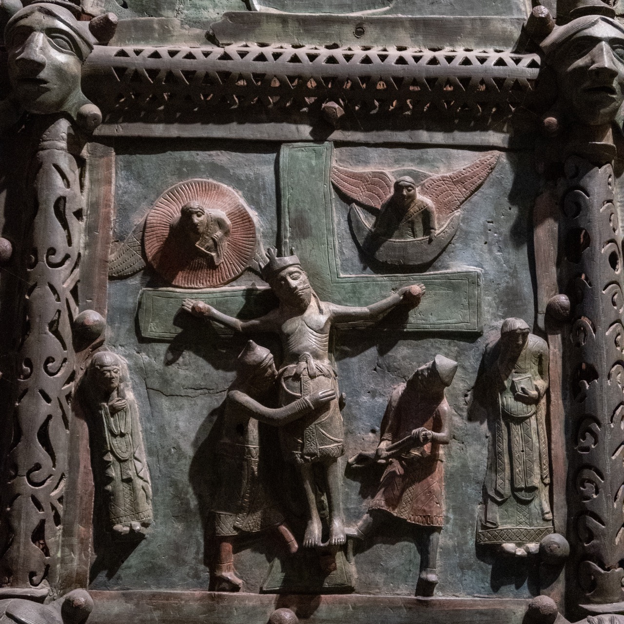 Bronzeportal (12. Jh.), linker Flügel Mitte, „Kreuzigung“