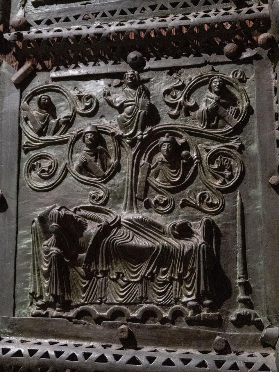 Bronzeportal (12. Jh.), rechter Flügel Mitte, „Wurzel Jesse“