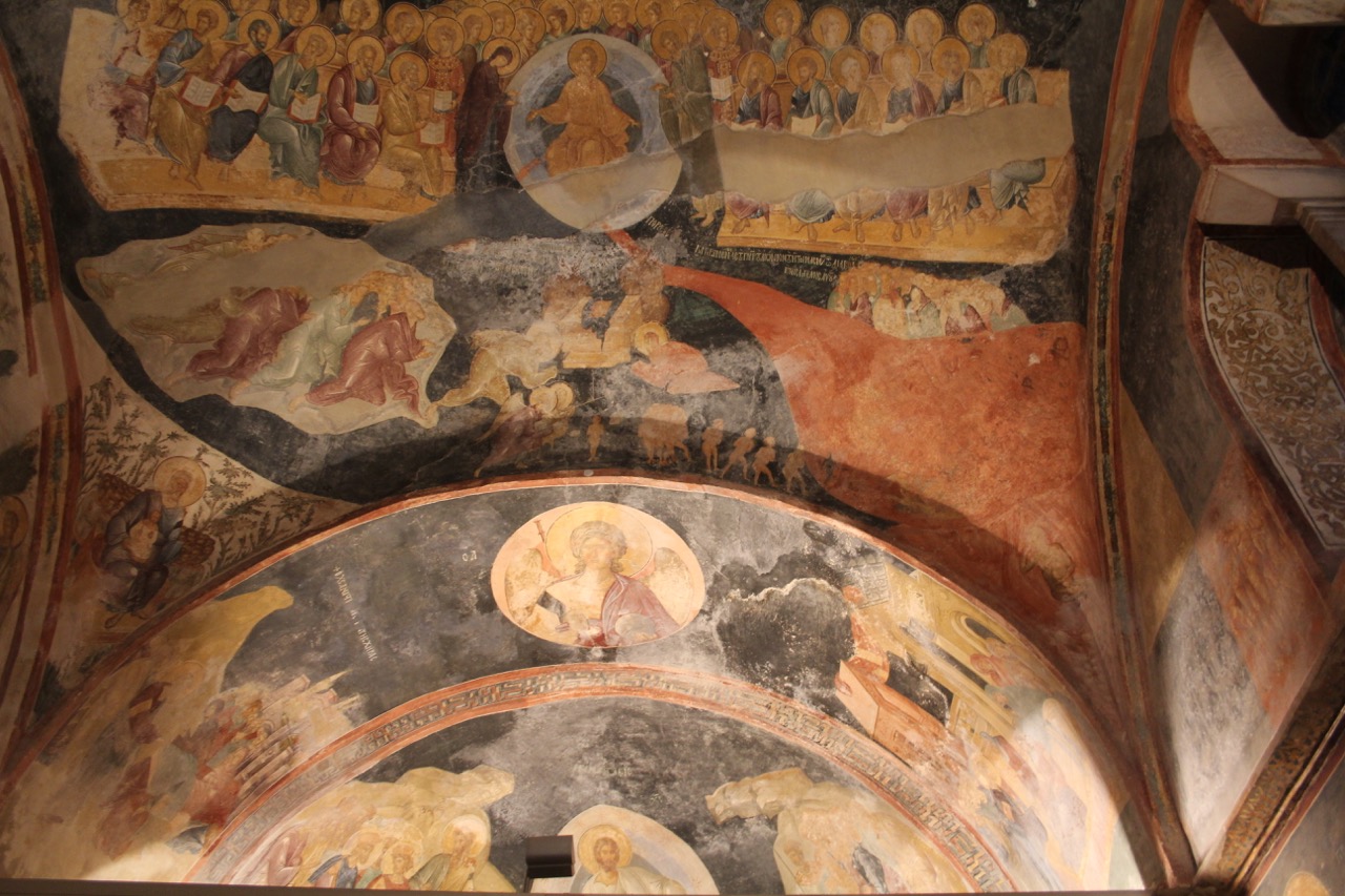 Parekklesion, Mosaik der <a href="https://www.visit-a-church.info/glossary#Deesis" target="_blank">Deesis</a>, umgeben von Heiligen