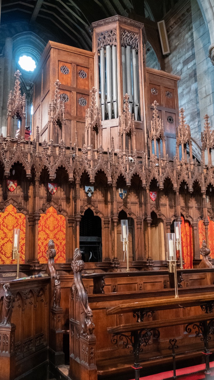 Choir stalls