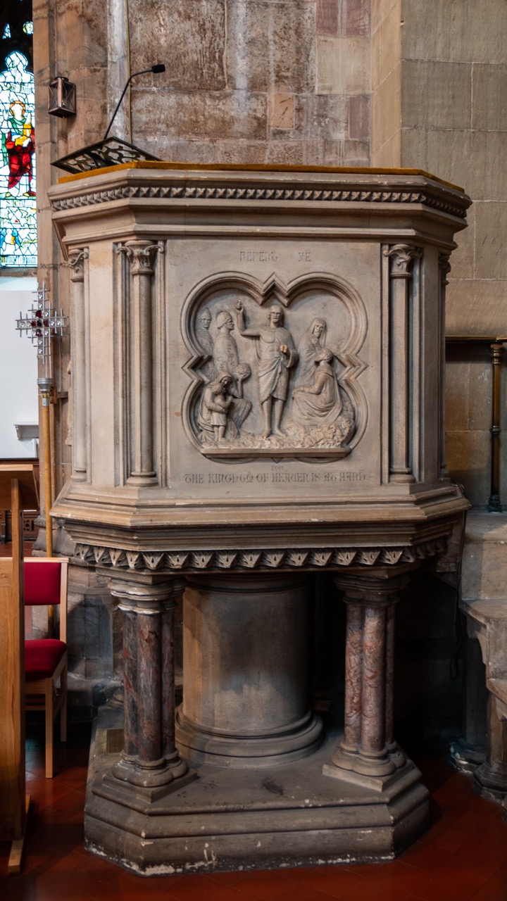 Pulpit in memory of the bard “Nicander” (the Revd Morris Williams; design Gilbert Scott)