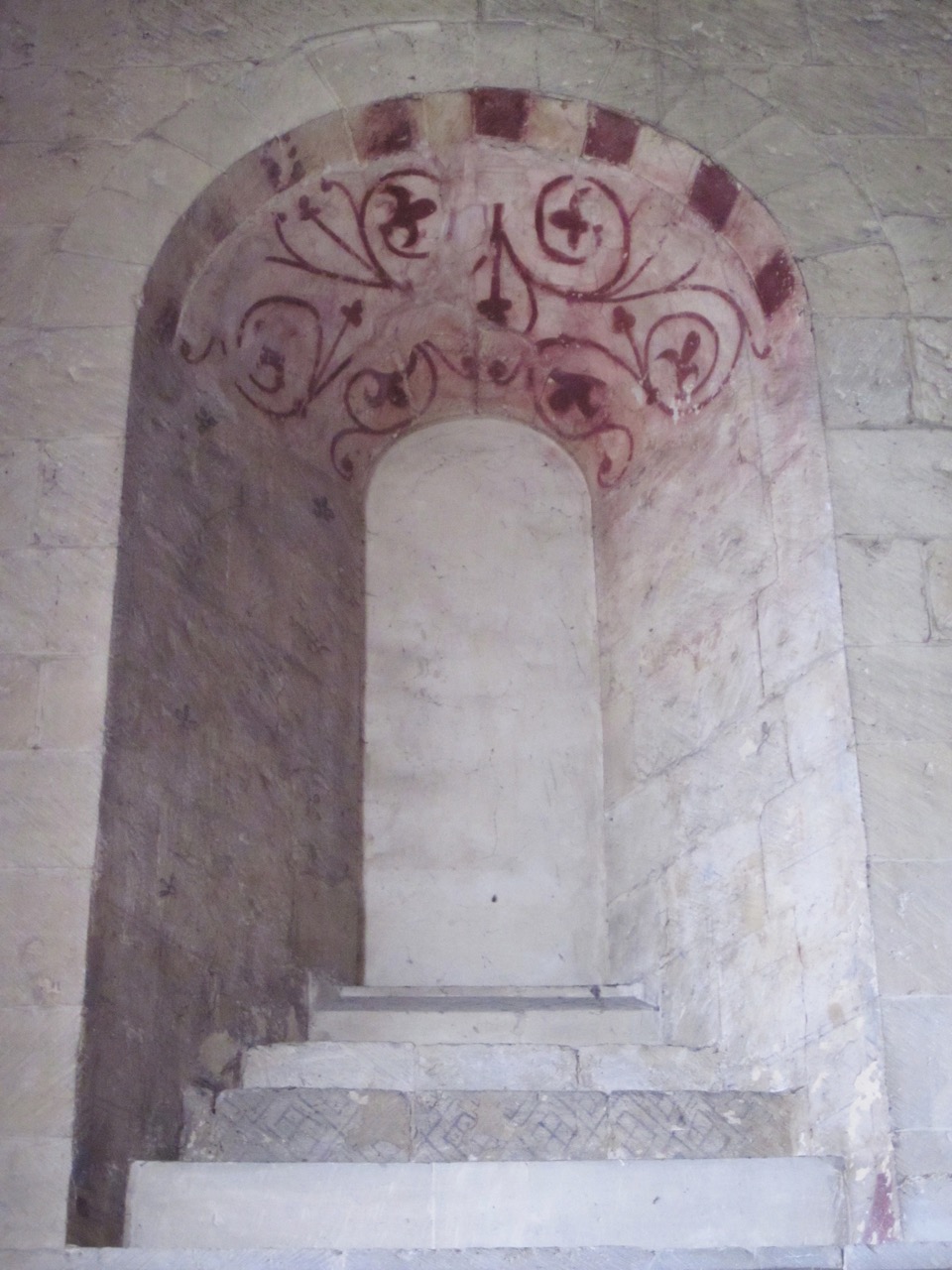 Norman wall painting in former window niche (12th cent.)