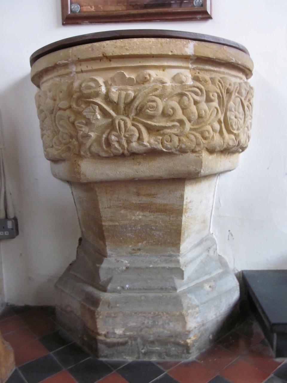 Font (c. 1250)