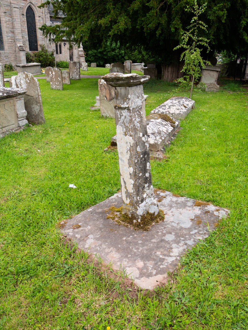 Sundial (1826)