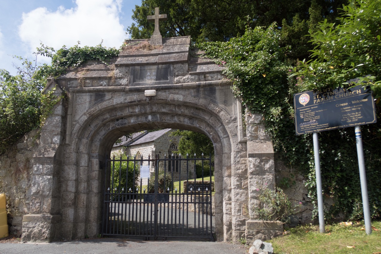 Perpendicular lych-gate (1890)