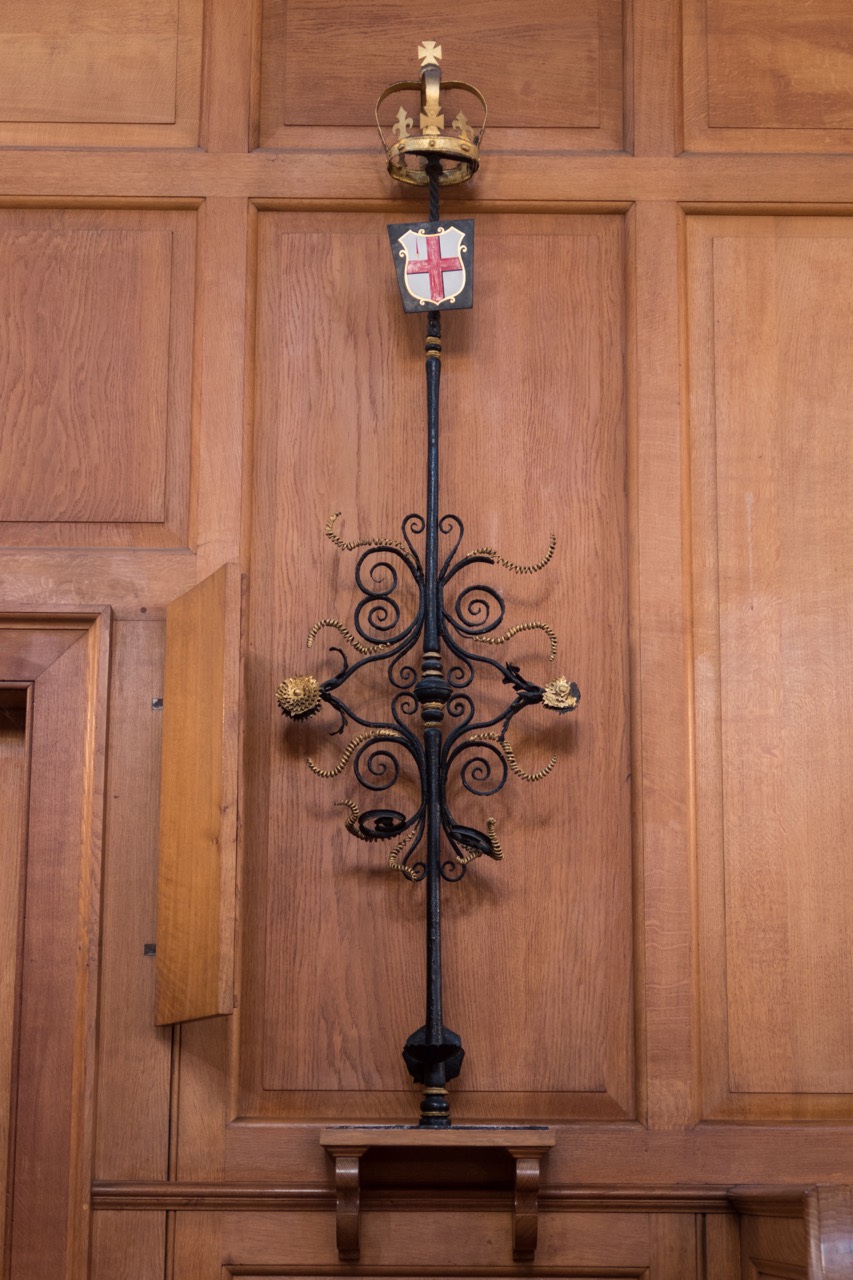 Sword rest