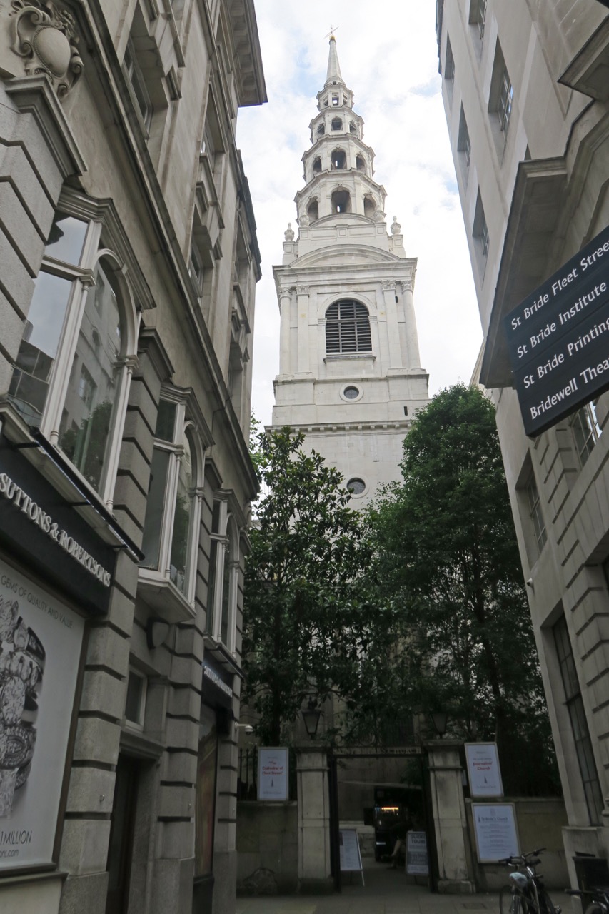 St Bride Fleet Street, view of the tower from Fleet Street