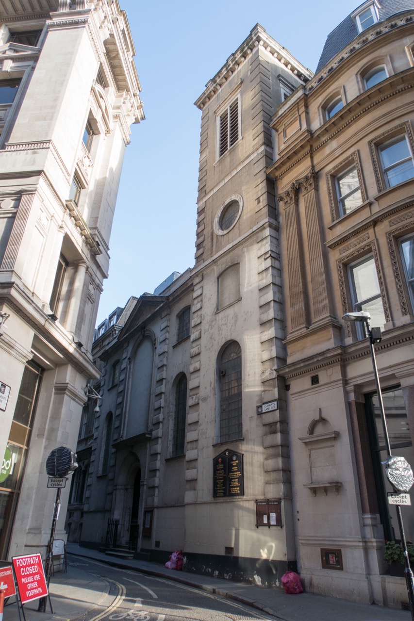 St Clement Eastcheap, Außenansicht