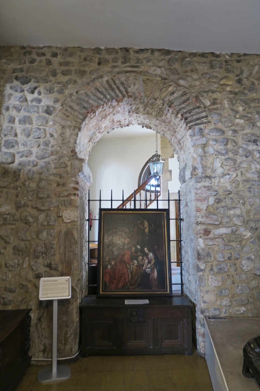 Anglo-Saxon arch