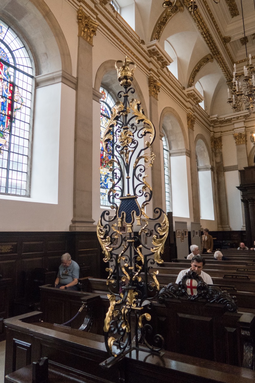 Sword rest