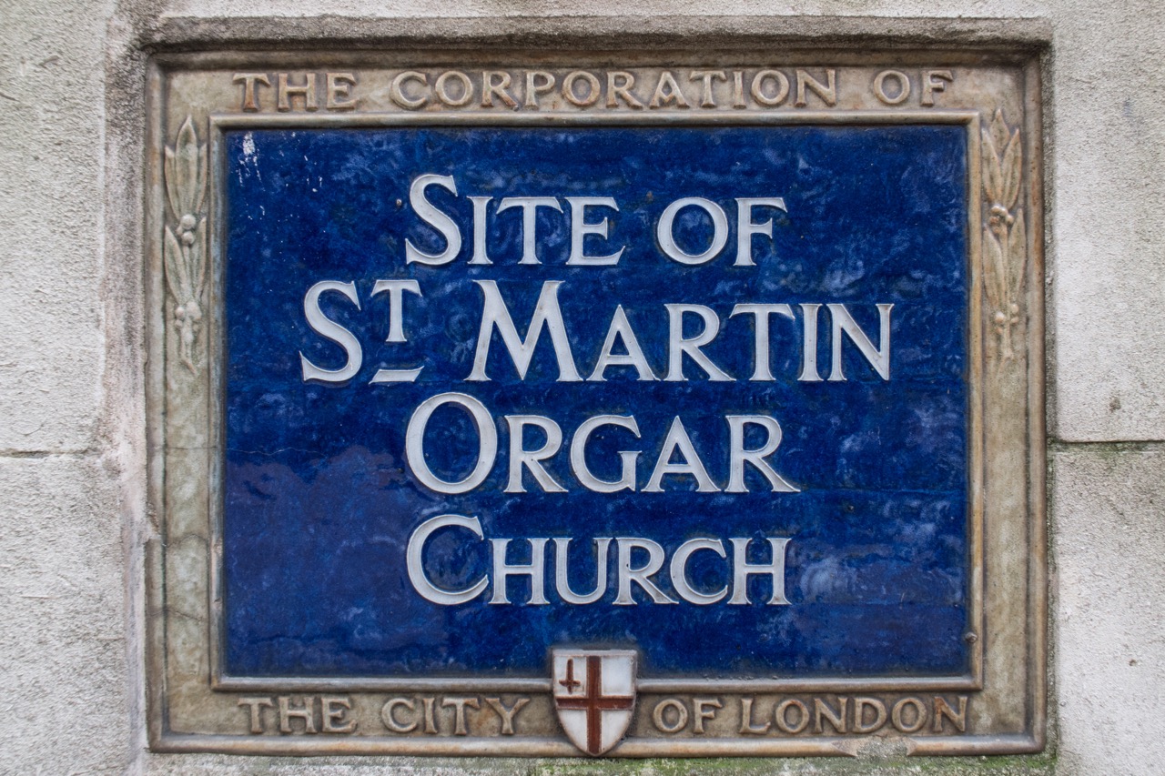 Plakette zur Identifikation der Lage der ehemaligen Kirche St Martin Orgar