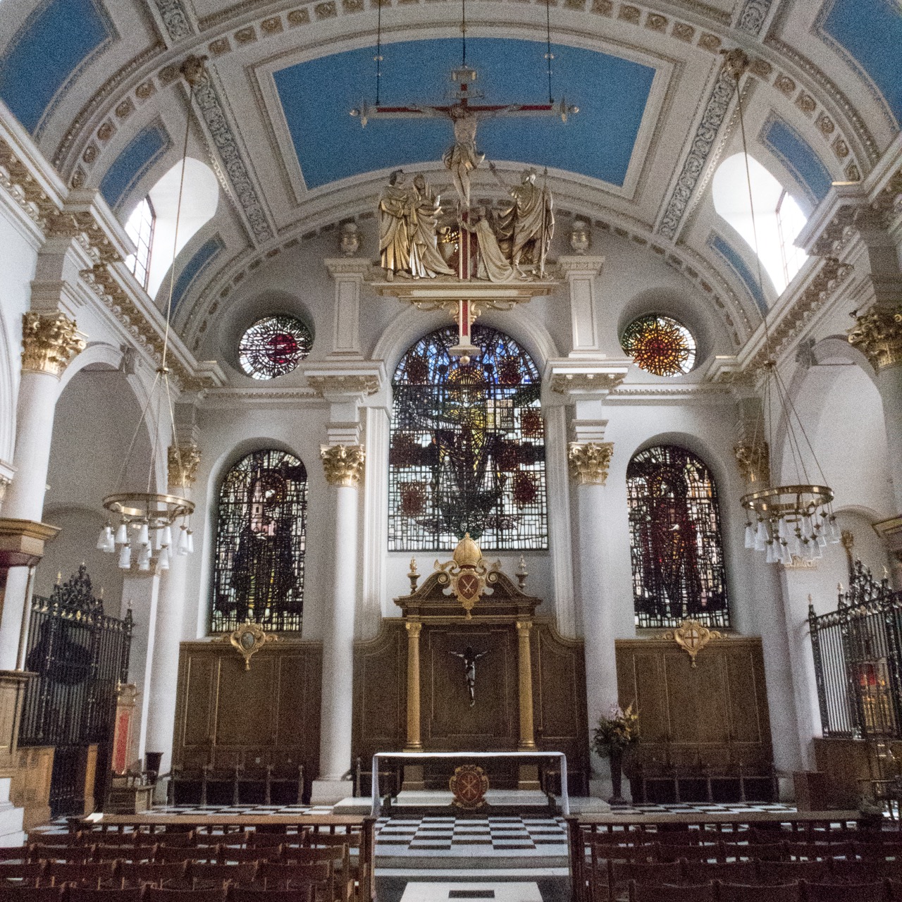 St. Mary-le-Bow, Innenansicht