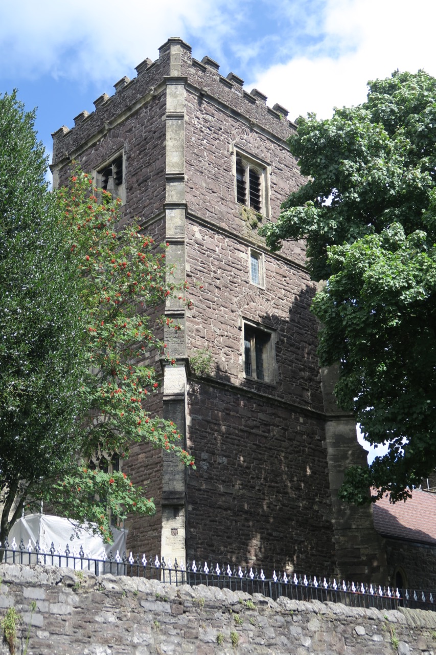 Church tower (early 15th century)