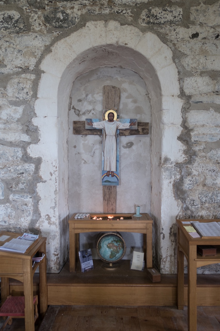 Altar niche