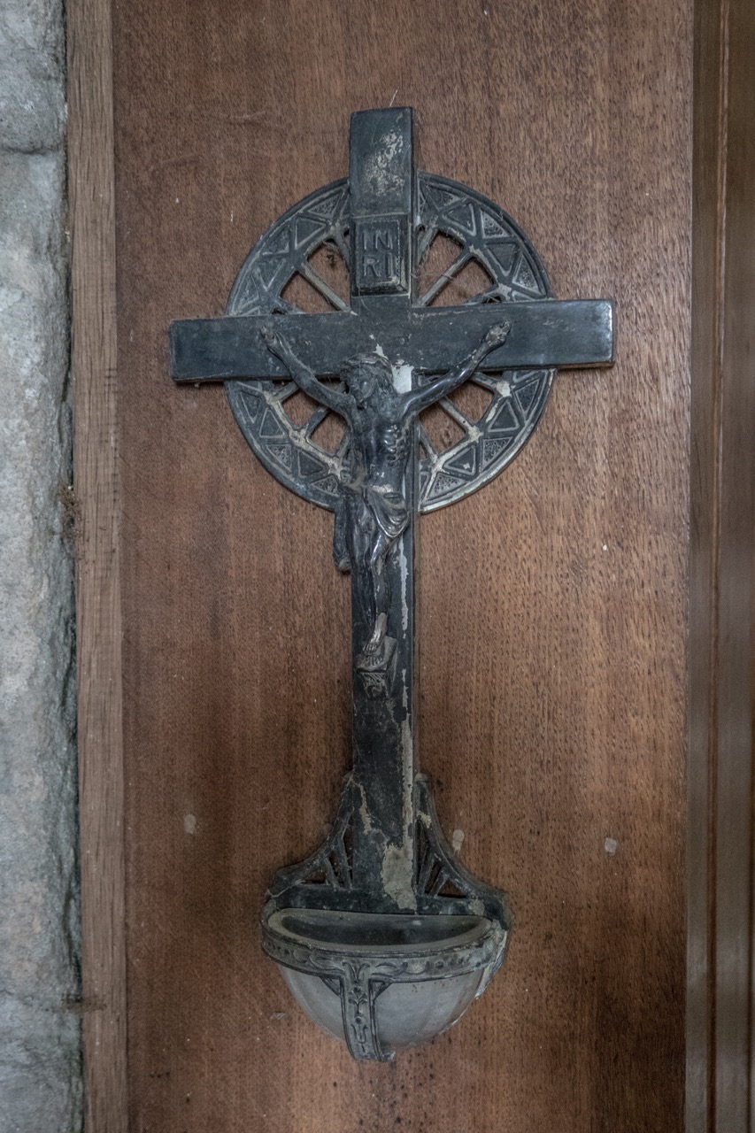 Stoup with Celtic Cross