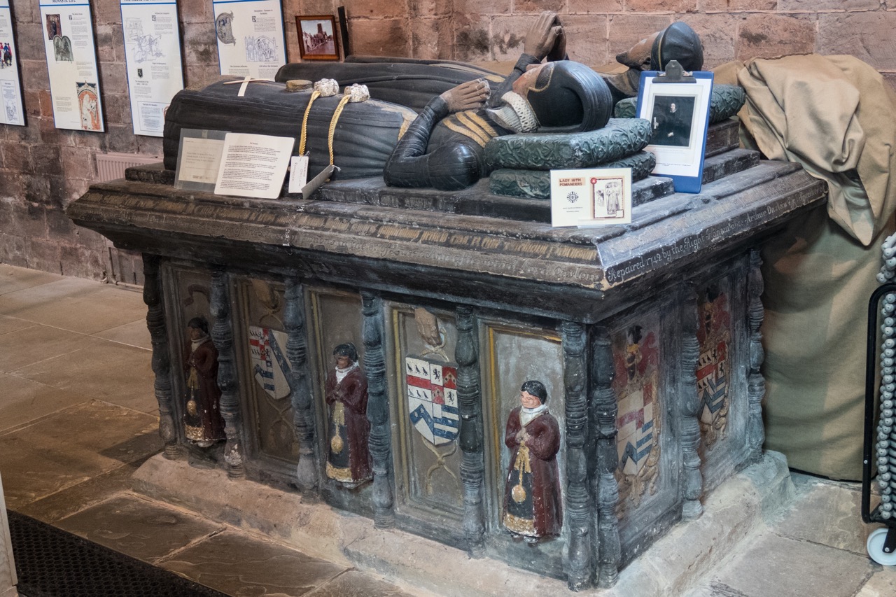 Tomb of Richard Onslow (d. 1571) and his wife Katharine