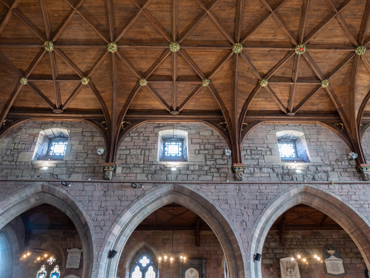 Clerestory with windows dating from 1403